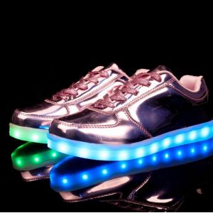 Серебряные светящиеся кроссовки с LED подсветкой