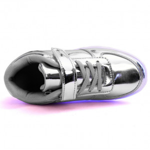 Детские светящиеся серебряные кроссовки на шнурках 04